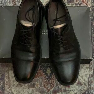 Bostonian Flexlite Black Wenham Cap Toe *Size 11